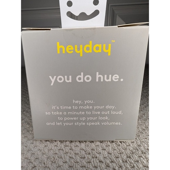 Heyday Earbud Case Cover & Clip Spring Teal Silicone Fits AirPods Gen 1 & 2 NWT - Picture 2 of 4